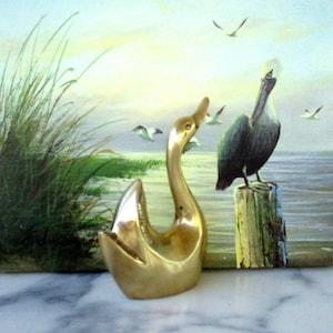 Lonely Brass Swan,Vintage 4.75" T Brass Swan Sculpture,Collectibles Brass Animal Figurine,Bird Lover Gift,