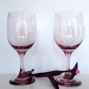 Vintage Pink Glass 2 Goblets,8 oz Pink/Light Purple/ Glass Wine Glasses,Made by Libbey