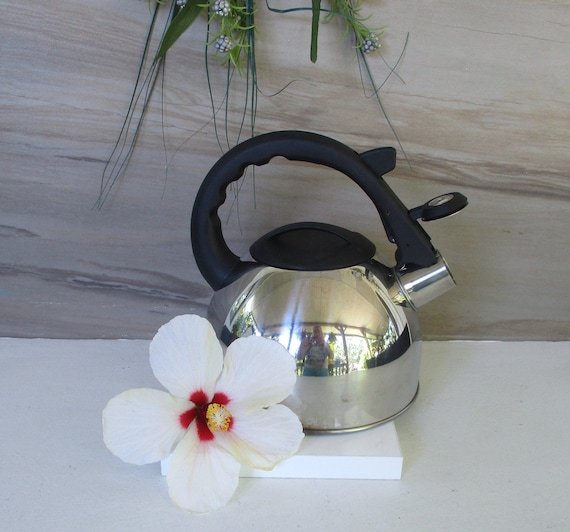 Vintage Stainless Steel Whistling Kettle,2.6 QT Silver Tea Pot,coffee,tea  Maker,/8.5 Tall/made by Kitchen Concept 
