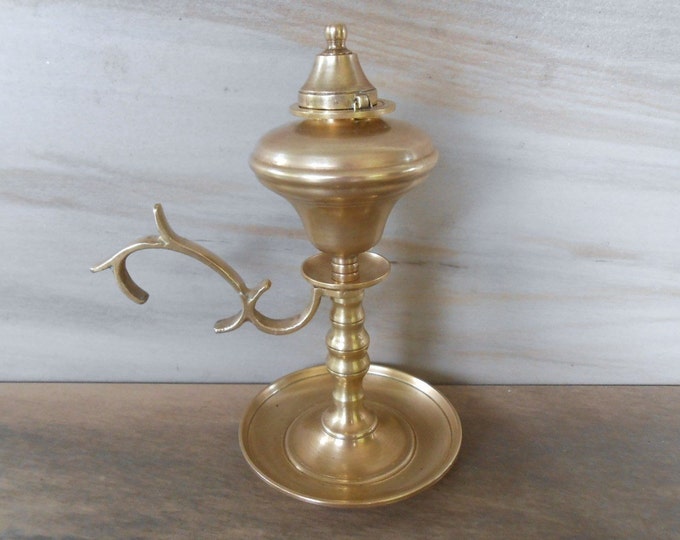 Vintage Brass Traditional Arabic Oil Lamp,brass Lamp With Diffuser Cup