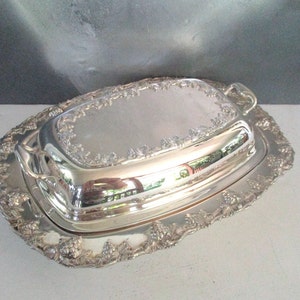 Vintage Silver Plated BENEDICT Bowl with Handled Lid,Rectangle Shape Decorated with Beautiful Grapes