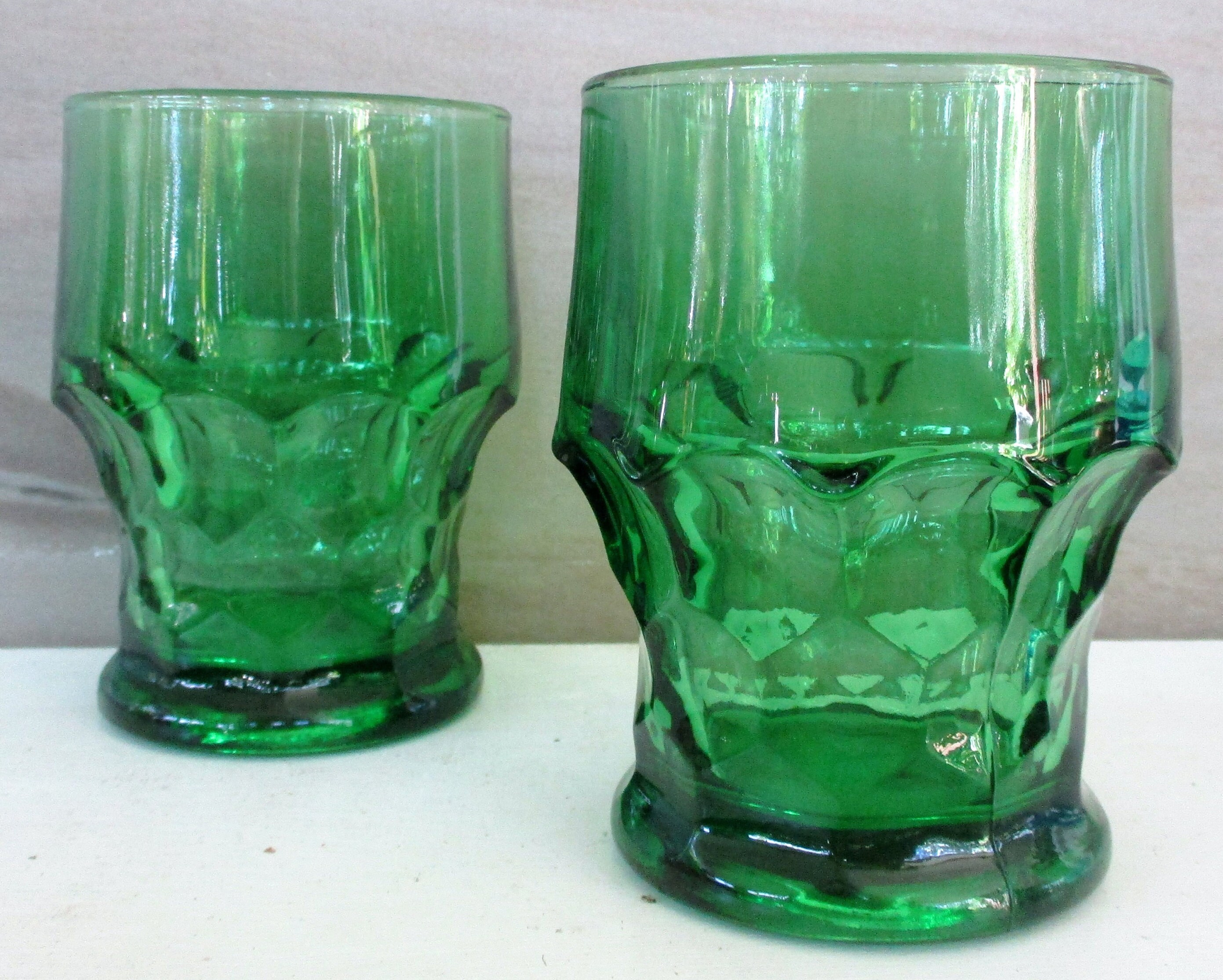 TWIN - 8oz Upcycled Glass Cups (Set of 6) - Green Tinted – DoneGood