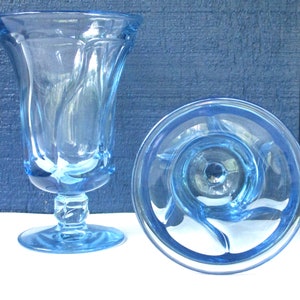 Vintage 2 Blue Glass Goblets,6&quot;H Beverages Glasses,8 oz Water Glasses,Round pedestal,Fostoria Virginia Goblets,