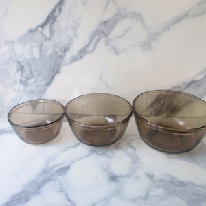 Vintage Anchor Hocking set of 3 brown glass mixing bowls,4&quot;,3.5 and 3&quot; T,Made in USA