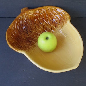 Vintage Ceramic Acorn Shape Large Bowl,Vintage Kitchen Fruit Bowl/12&quot; X 9.75&quot;/