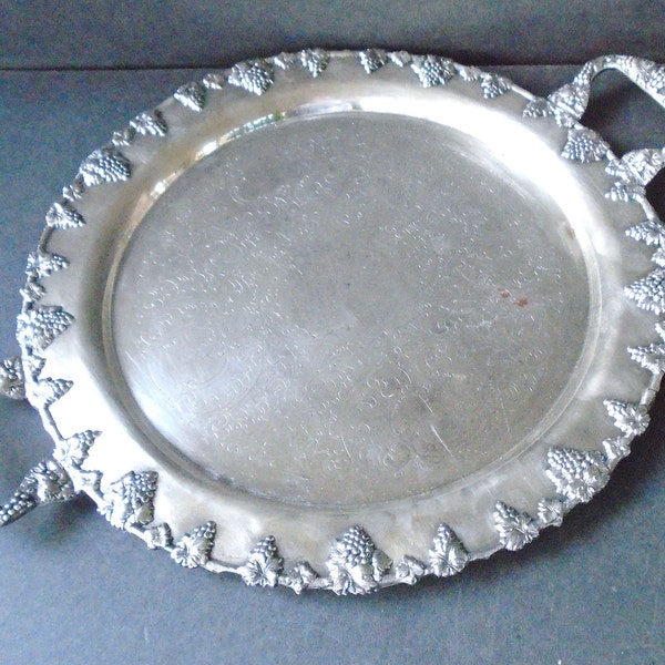 Large Silver Plate Serving Tray,Round Tray with Handles,Made by Federal Silver Co, Silver Butler Tray, Silver Waiter Tray/14" D/