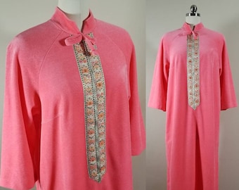 1960s/70s Velour Robe by Vassarette 60s Sleepwear 60's Loungewear Women's Vintage Size Small/Medium