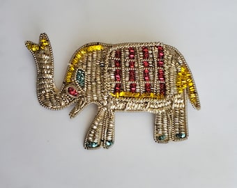 1950s Elephant Brooch Pin with Metallic Thread - Vintage Jewelry - Mid-century Fashion - Estate Jewelry