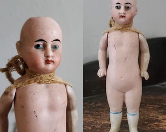 Antique Hertwig Bonnet Head Doll - Head Only - With Fancy