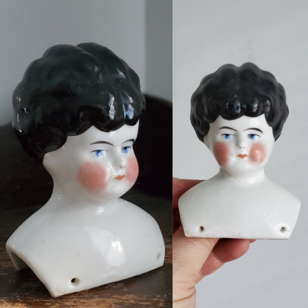 Antieke Low Brow China Doll Head met geverfd zwart haar - 3,25" hoog - Antieke Duitse poppen - Collectible Dolls - Doll Parts