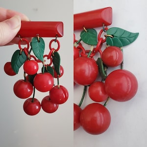 Iconic 1940s Bakelite Dangling Cherry Cluster Brooch Pin - 40s Jewelry - 40s Accessories - Pinup Jewelry