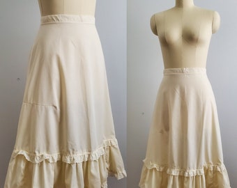 Vintage Cotton Petticoat - Vintage Lingerie Size Medium