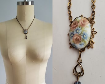 Vintage Porcelain Floral Neclace with Filigree and Art Glass Bead Pendant - Vintage Jewelry - Vintage Jewelry