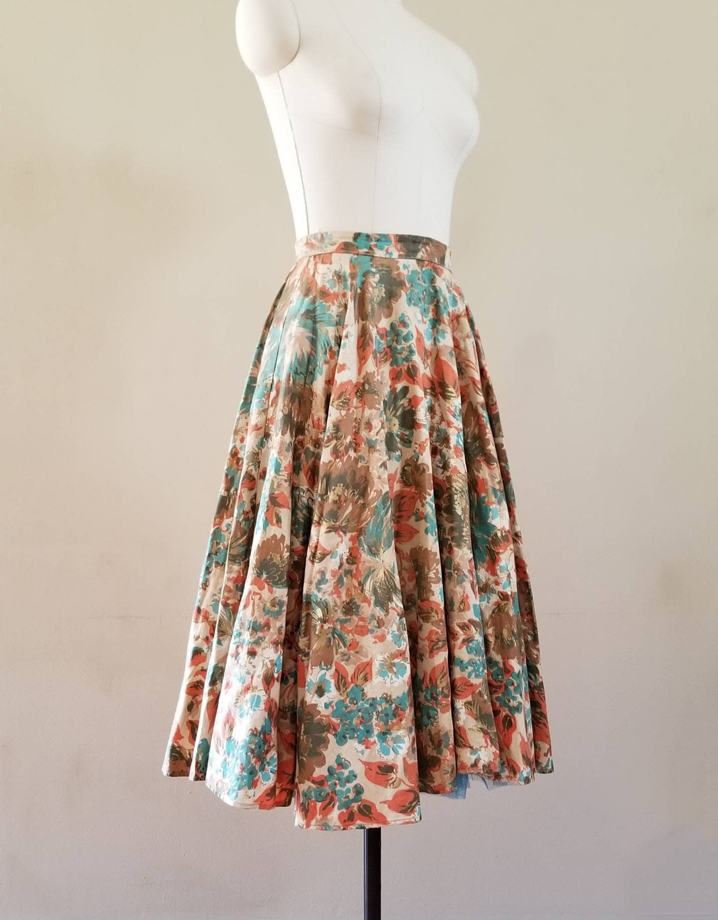 1950s Circle Skirt with Attached Crinoline 50's Cotton Skirt 50s Women