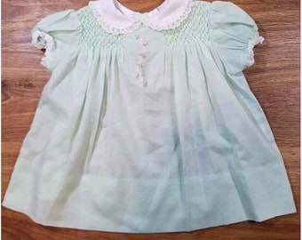 Vintage Polly Flinders Größe 18 Monat Besticktes Kleid Grün Gesmokte Spitze