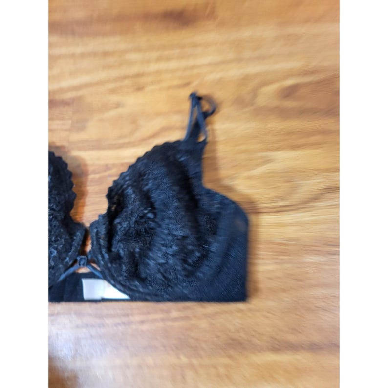 Sujetador de encaje negro vintage Y2K de Victoria's Secret, talla 36D imagen 2