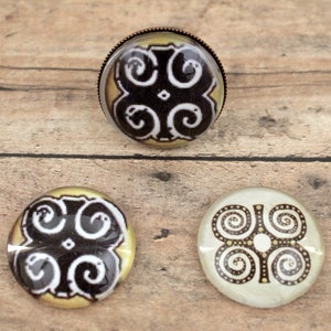 Anillo de declaración de arte, símbolo de Adinkra &quot;Dwennimmen&quot; Fuerza y humildad de vidrio domo anillo, anillo de cabujón ajustable, anillo de declaración