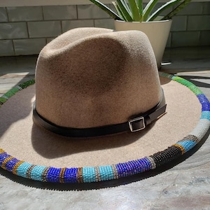 Custom Hand Beaded Wide Brim Fedora Felt Hat, seed bead 11/0, custom color/ pattern combination. hat band optional. Bild 4