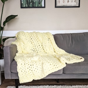 READY TO SHIP - Chunky Knit Blanket, Throw Blanket, Knit Throw Blanket, Cable Blanket, Chunky Blanket, Giant Knit Blanket, Chunky Throw