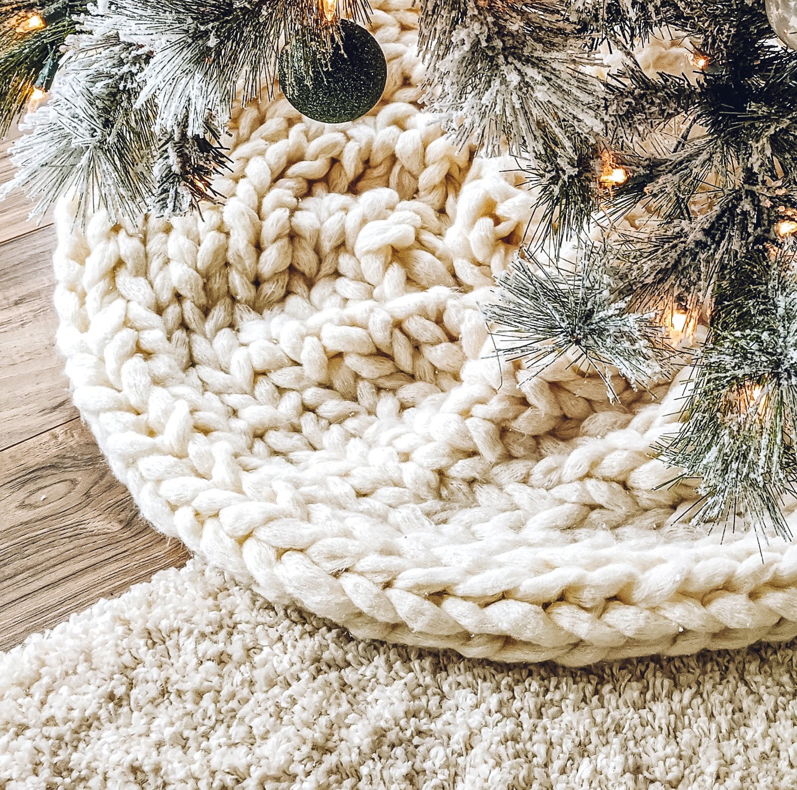 Chunky Knit Tree Skirt Tree Skirt Tree Scarf Christmas Tree Etsy