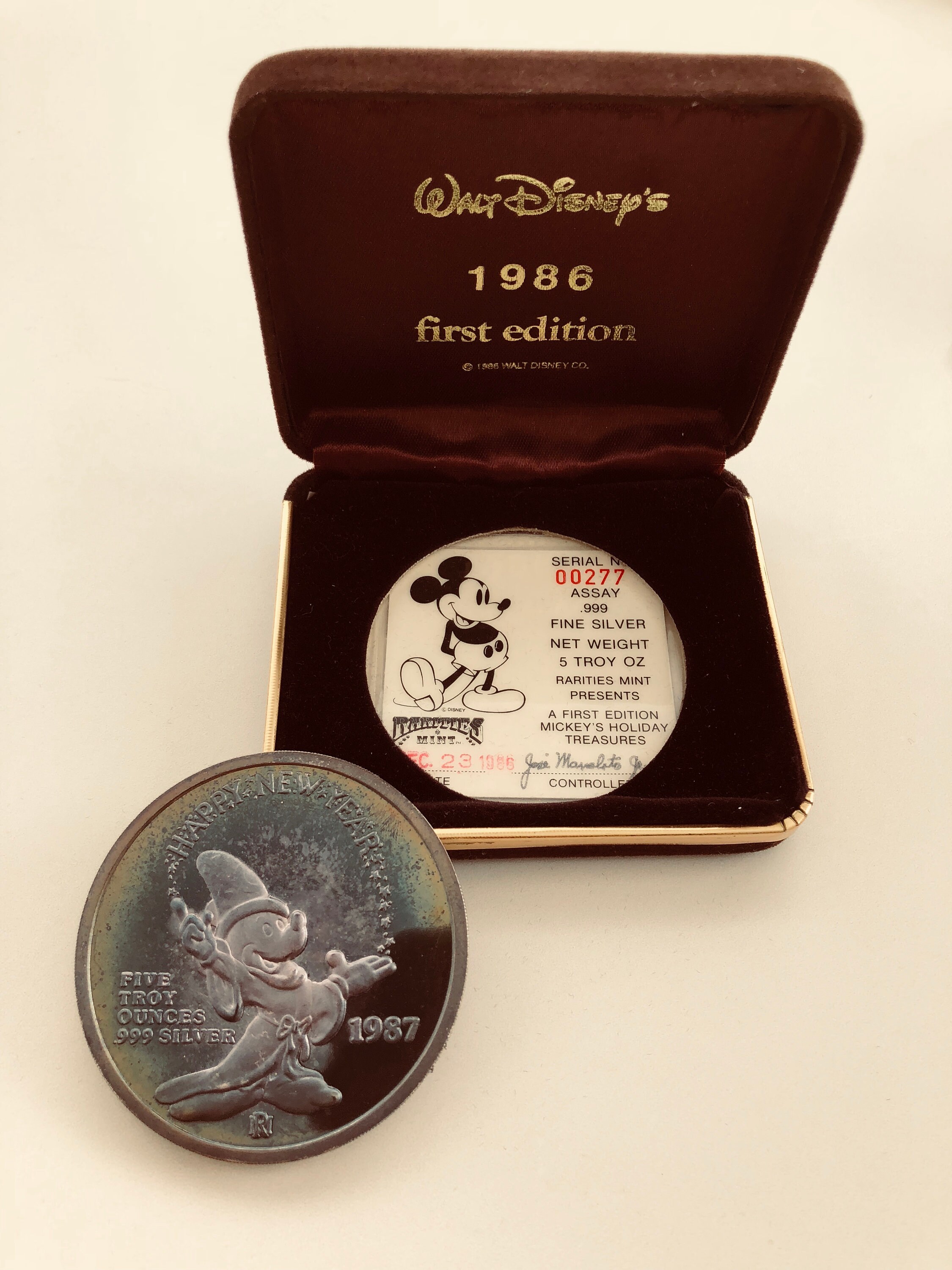 Disney Silver Coin 5 Troy Oz .999 . First Edition 1987 Walt 