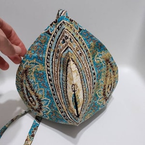 Japa mala bag Gomukhi for practice the meditation Maha mantra Gaudiya Vaishnavism chant Handcrafted In Florida US Washable fabric