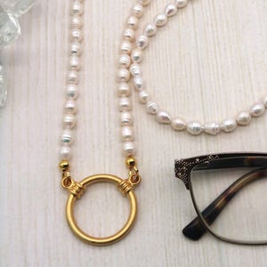 Cadena para gafas de perlas de agua dulce, soporte para gafas con cuentas, collar con lazo para gafas, soporte para gafas de lectura para mujer, cordón para gafas