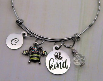 Bee Kind, bracelet de charme initial personnalisé pour femmes, bracelet personnalisé avec pierre de naissance, bijoux d’abeilles, cadeaux de bourdon pour enseignant