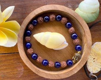 Buddha-Armband mit Rudraksha-Perlen und blauen Glassteinen – Einzelstück