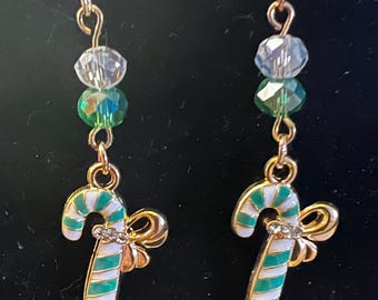 Christmas Kitty Dangle Earrings