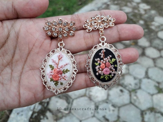 Hand embroidered brooches discount