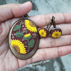 SUNFLOWER life cycle Embroidery jewelry set, embroidered necklace and embroidered earrings, floral embroidered pendant, yellow sunflowers