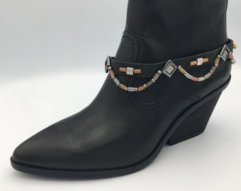 Boot strap with beaded chain