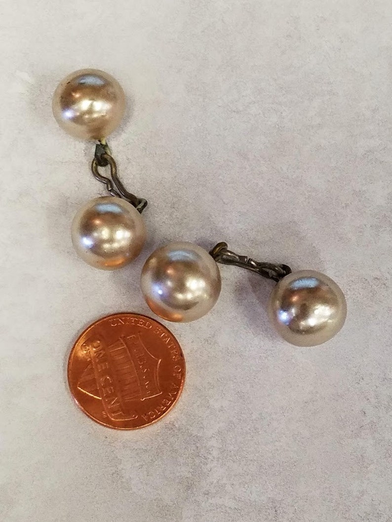 Nice Luster Look Great Classic Look Vintage Women/'s Pearl Cuff Links Great Collectible Large Size Reuse for Other Jewelry