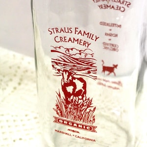 Vintage Straus Family Creamery Organic, Kosher, Pasteurized Returnable Milk Bottle, Marshall California, 32 Ounce Bottle, Glass
