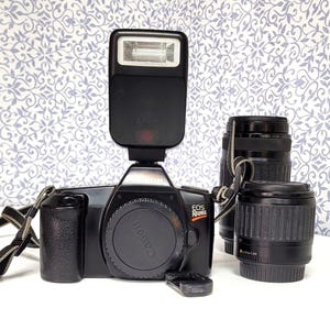 Camera Canon Rebel EOS 35 mm Film Camera M 1990s w/Two Lens and Speedlite 200E Flash Photography Pictures Photos Colletible Camera Buffs