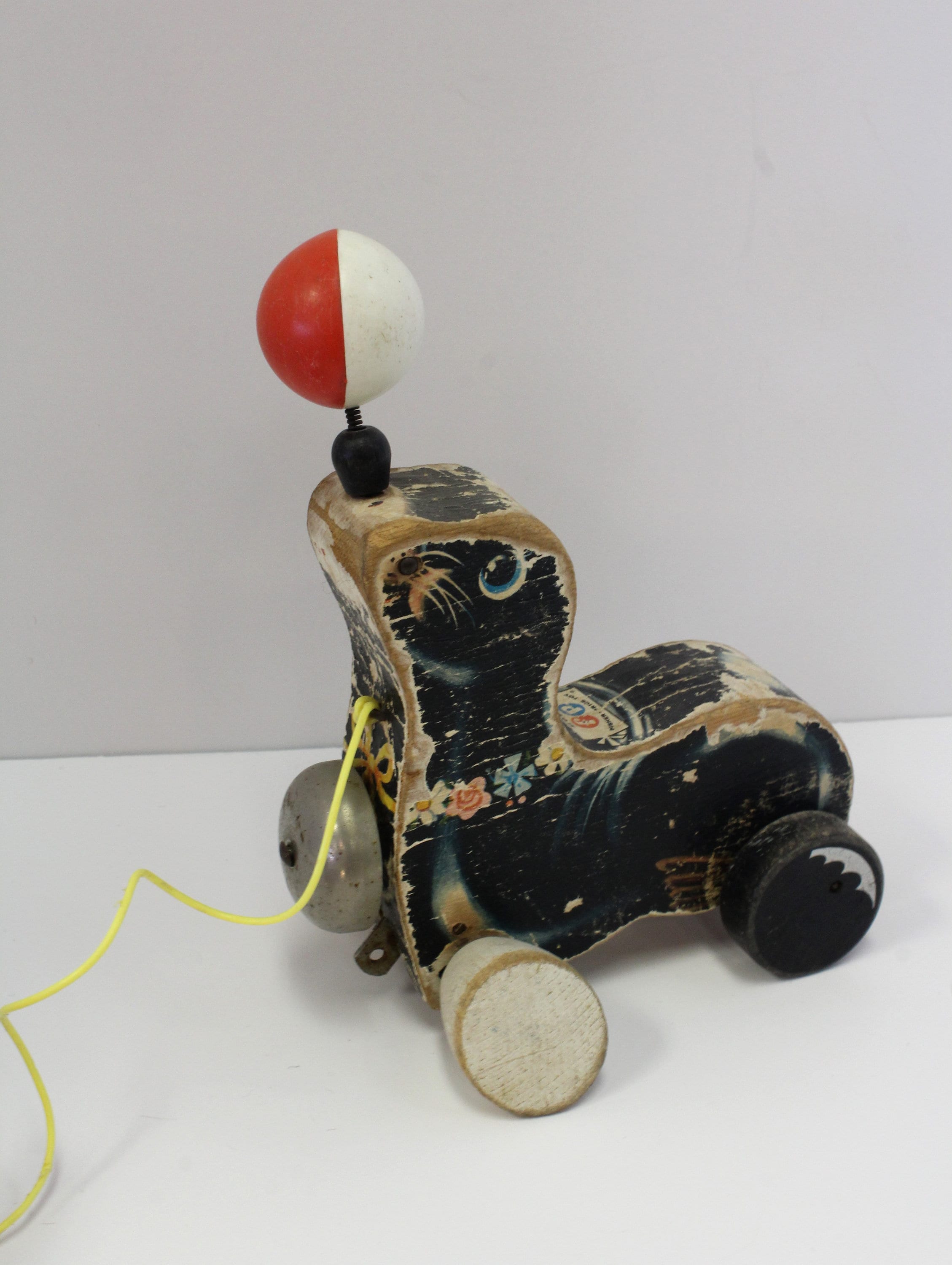 Vintage hotsell pull toys