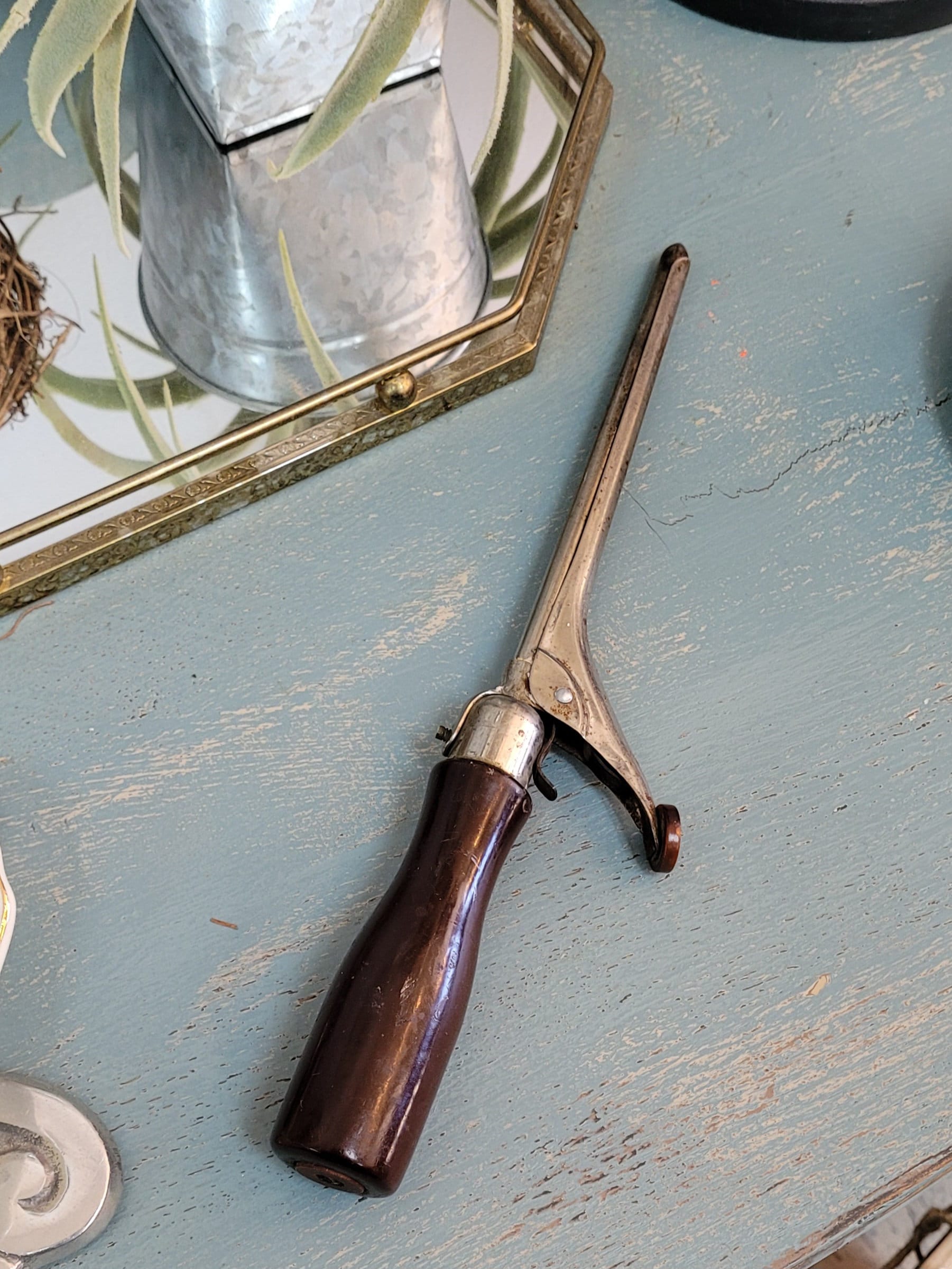 Antique Curling Iron Folding Handles (JAS) Antique Curling Iron Folding Handles (JAS)