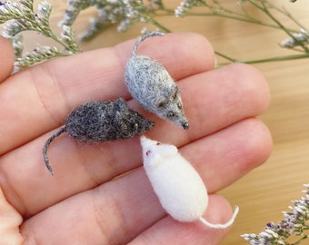 Teeny Tiny Felted Mouse - needle felted mouse - Mouse miniature - mouse toy - gray mouse - white mouse- felted miniature - soft miniature