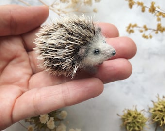 Miniature hedgehog - Felted Hedgehog - Cute hedgehog - hedgehog miniature - needle felted hedgehog - hedgehog - soft miniature