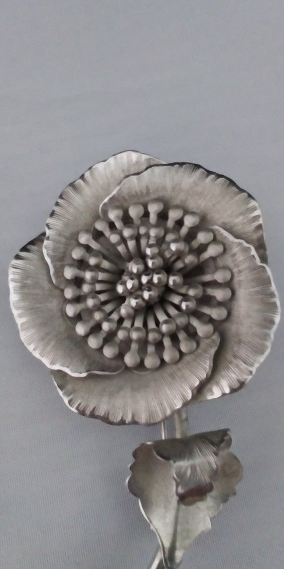 Vintage Large Silvertone Flower Brooch