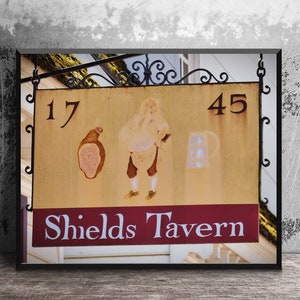 Shields Tavern Sign Colonial Williamsburg, Williamsburg Art Photos, Colonial Decor, Bar Wall Art, Tavern Sign Photo, Duke of Gloucester St