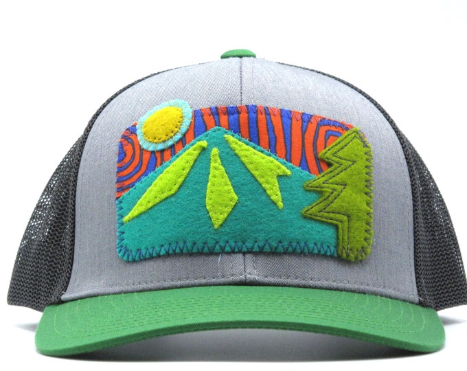 Wild Mountain Green Bill Baseball Hat / Trucker Hat