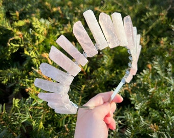 La couronne de cristal de sorcière de quartz rose (couronne de quartz de Ross poli, quartz rose, mariée, princesse, cosplay, reine, mariée, mariage, bohème)