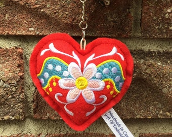 Heart key fob - Embroidered stuffed decoration - Stuffed key ring - Felt heart ornament  - Mothers day gift