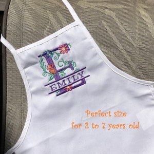 Personalized Kids Apron - Name and Floral Monogram on Toddler Apron - Custom gift for little chef - Personalized gift - Christmas gift