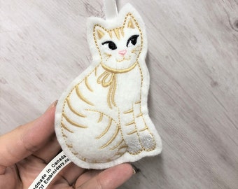 Cat Holiday Ornament - Embroidered stuffed felt decoration - Holiday decor - Personalized gift - Gift for cats lover - Mothers day gift