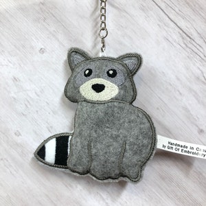 Embroidered Raccoon Felt Keychain: Personalized Woodland Ornament