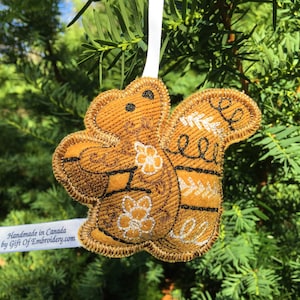 Embroidered Felt Squirrel Ornament: Personalized Holiday Decoration