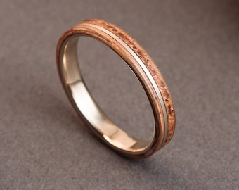 Boho ring - An olive wooden band made with inspirations from the peacefulness of mountains.